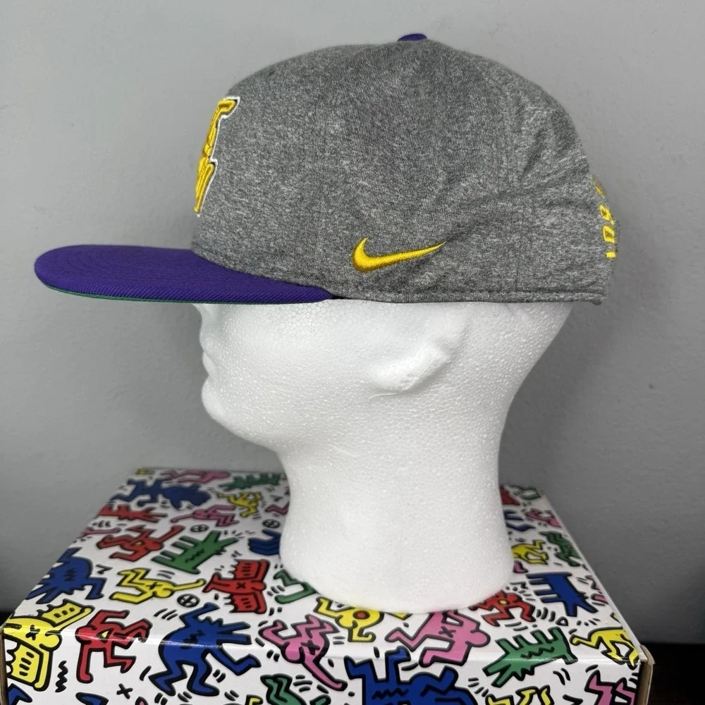 Nike Dri Fit Embroidered Los Angeles LA Lakers Hat Gray Purple Snap Back Cap